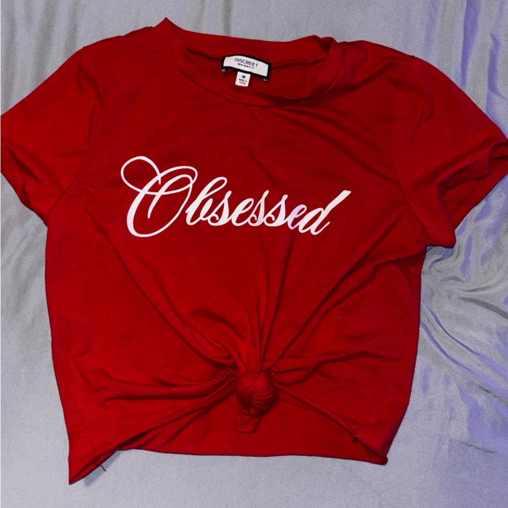 Discreet New York City, Red “Obsessed”, Size M tshirt